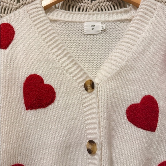 Luna Ivy Anthropologie Valentine’s Day Heart Cropped Knit Cardigan XS Heart Soft - Picture 2 of 3